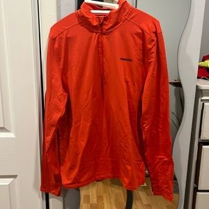 Saucony quarter zip men’s medium. Great condition, worn 3 times
